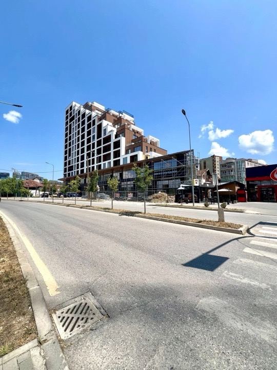 shitet LOKAL EKSKLUZIV në QENDËR(Koral & Partners) – Bedroom